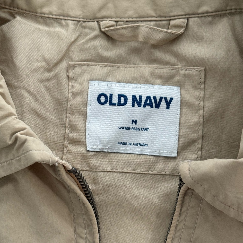 Old Navy Men's Beige Lightweight Jacket - Picture 2 of 5